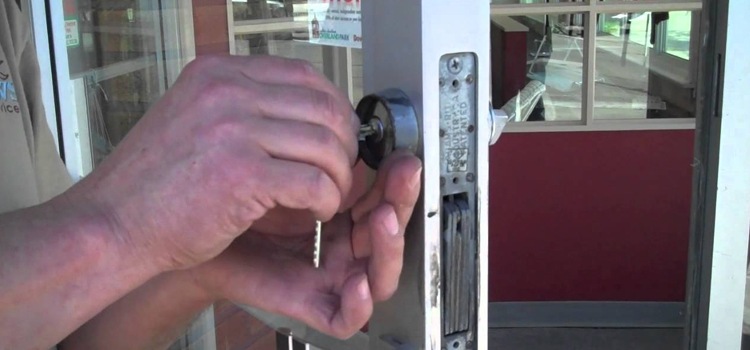 commercial door lock repair Innisfil